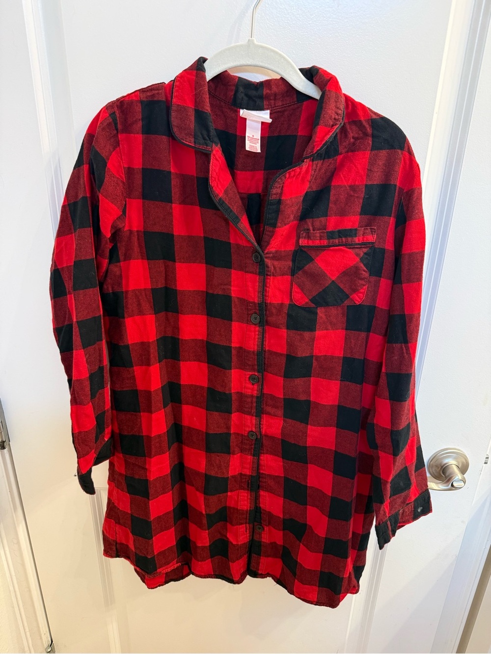 Women’s Wondershop Red and Black Plaid Sleep Shirt